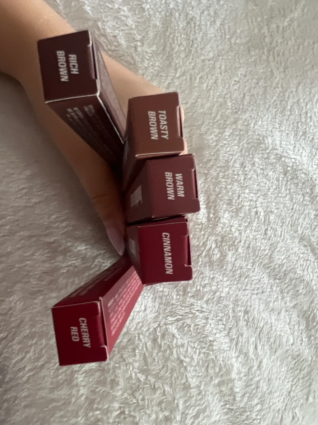 Huda Beauty Lip Contour Stain Pens image indicator(2)