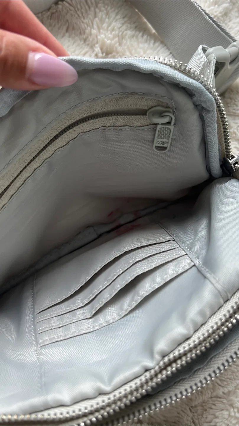 Pander Belt Bag in Seal Grey image indicator(4)