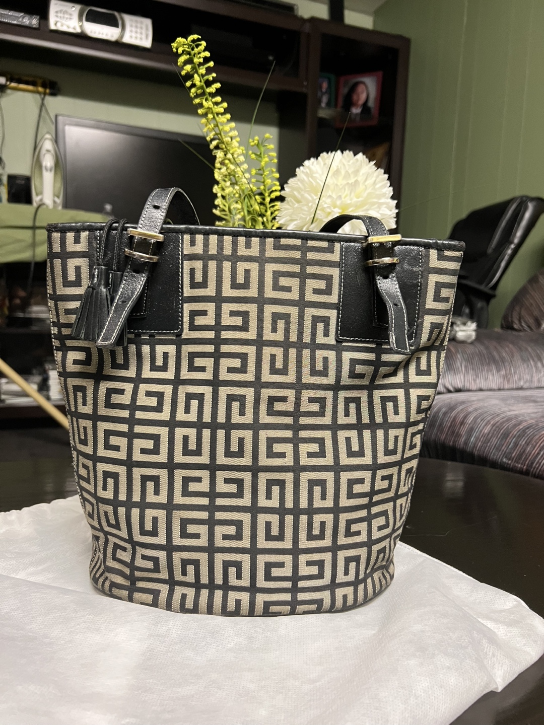 GIVENCHY BUCKET BAG
