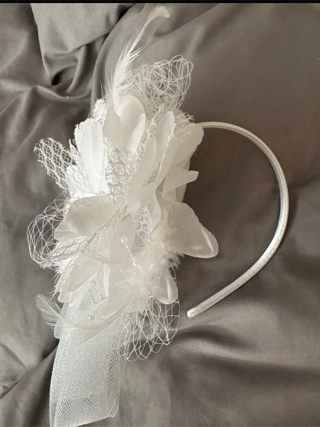 White Fascinator Headband - New image indicator(2)