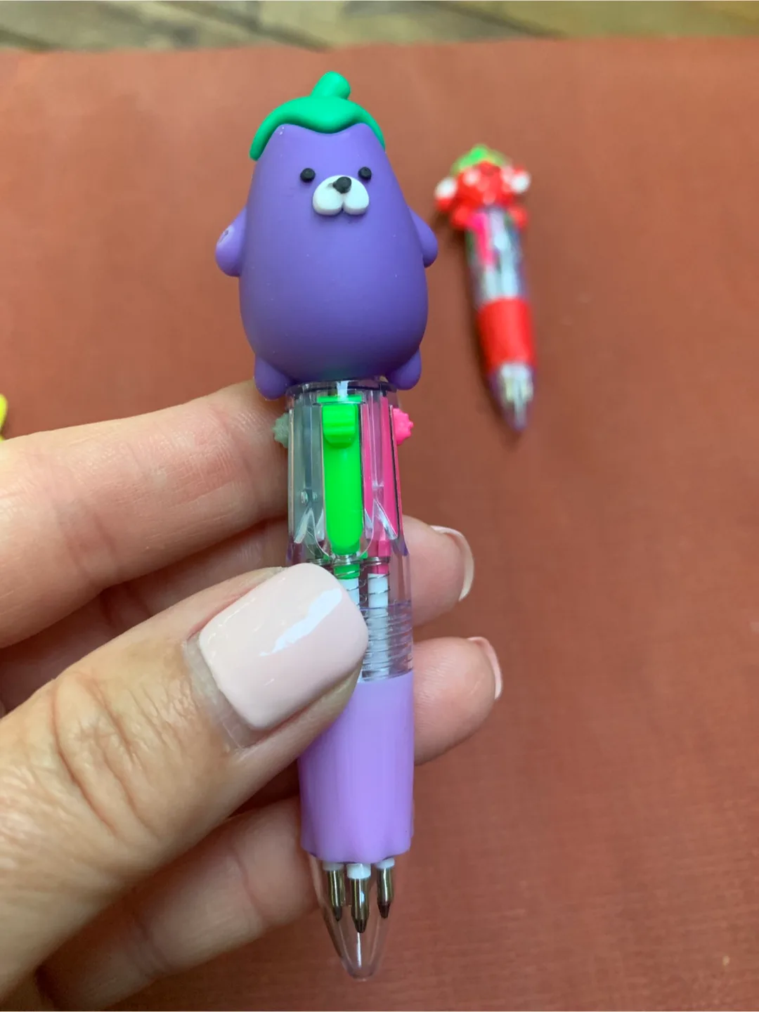 Cute Character Multi-Colour Pens 🥕 image indicator(4)
