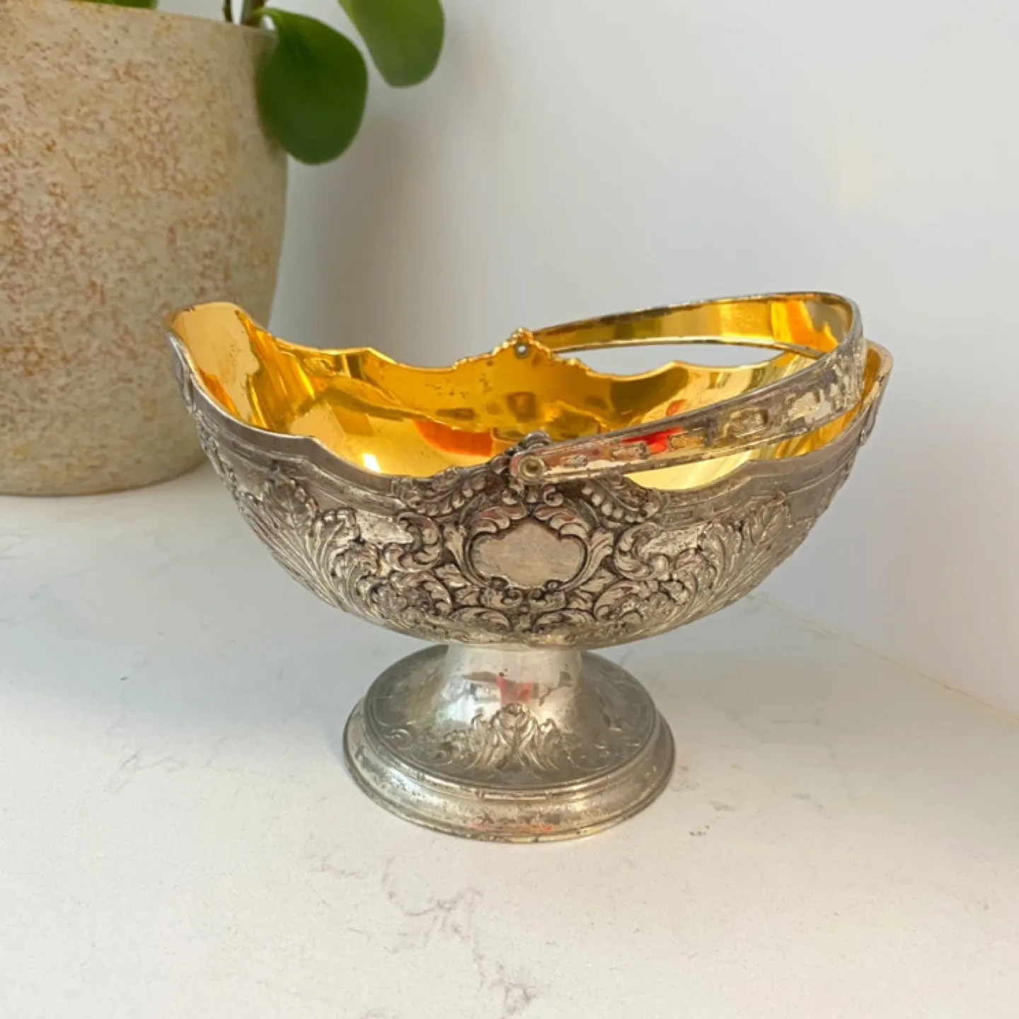 Vintage Silver-Plated Basket with Handle image indicator(3)