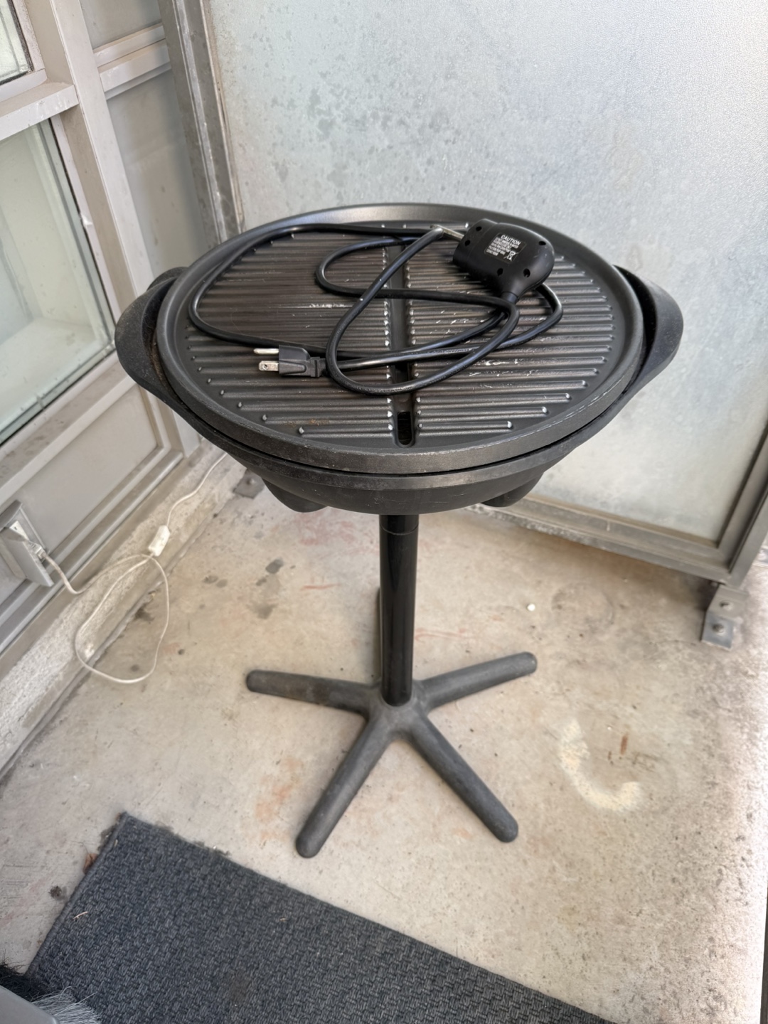 George Foreman Electric Grill - photo 2