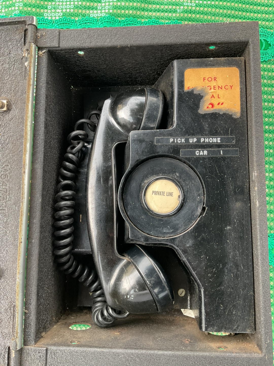 VINTAGE WESTERN ELECTRIC WALL MOUNTED ELEVATOR PHONE - photo 2