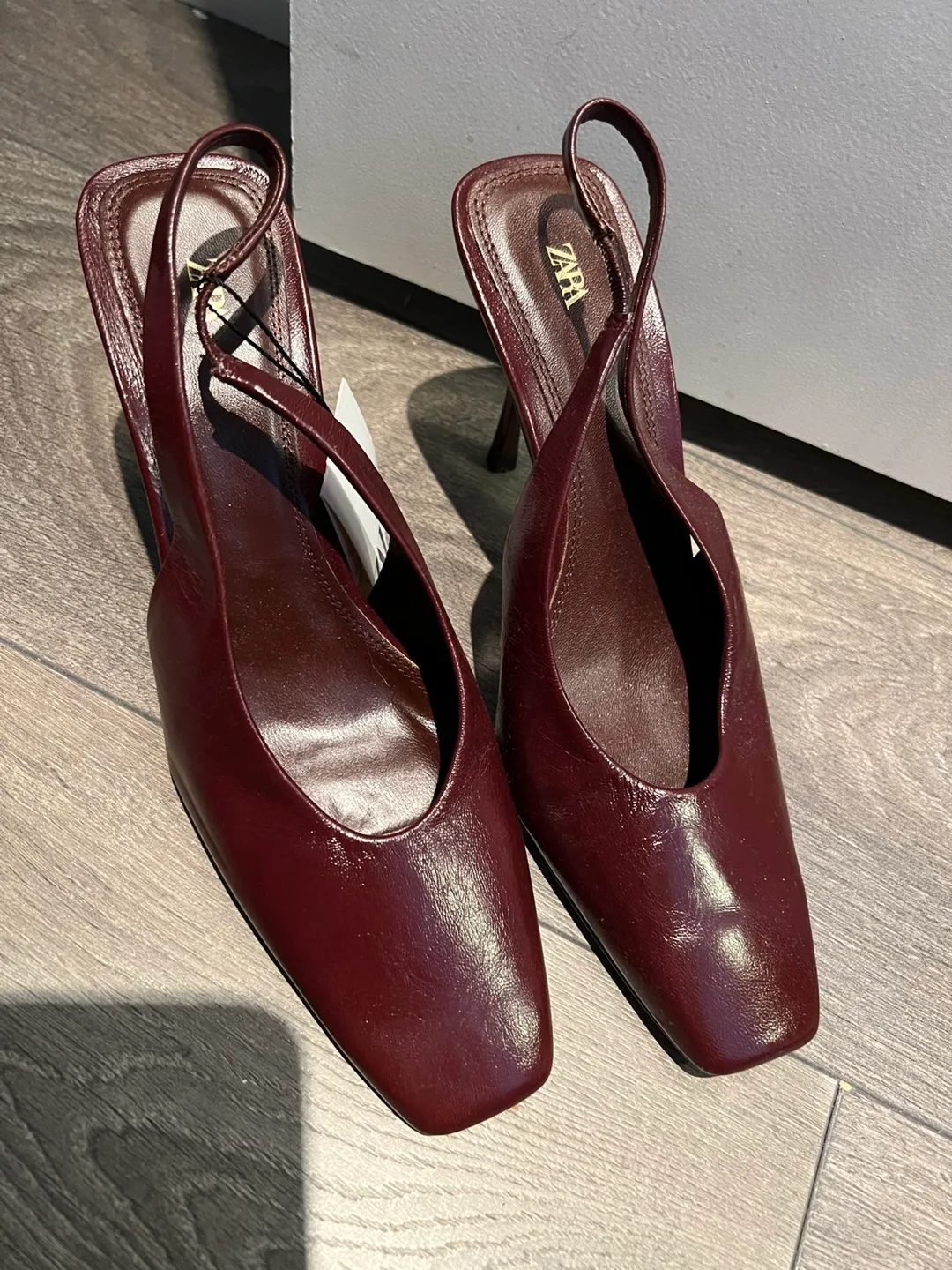Zara Burgundy Heels - Size 39 (US 8) thumbnail