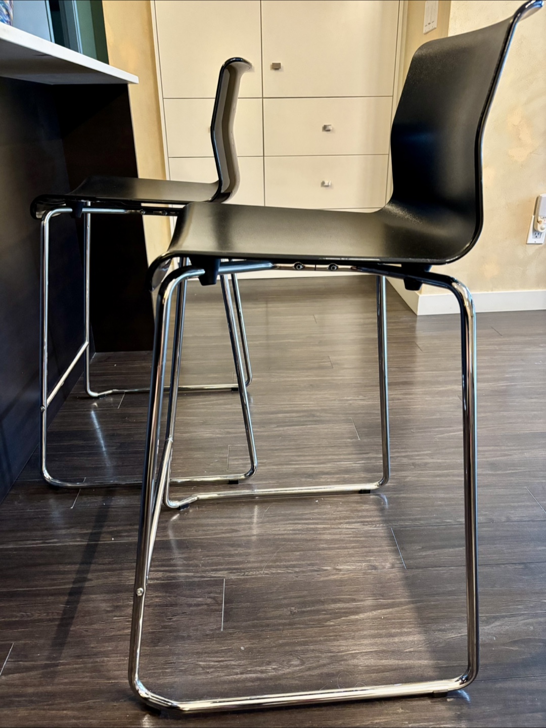 Set of 2 Black Bar Stools