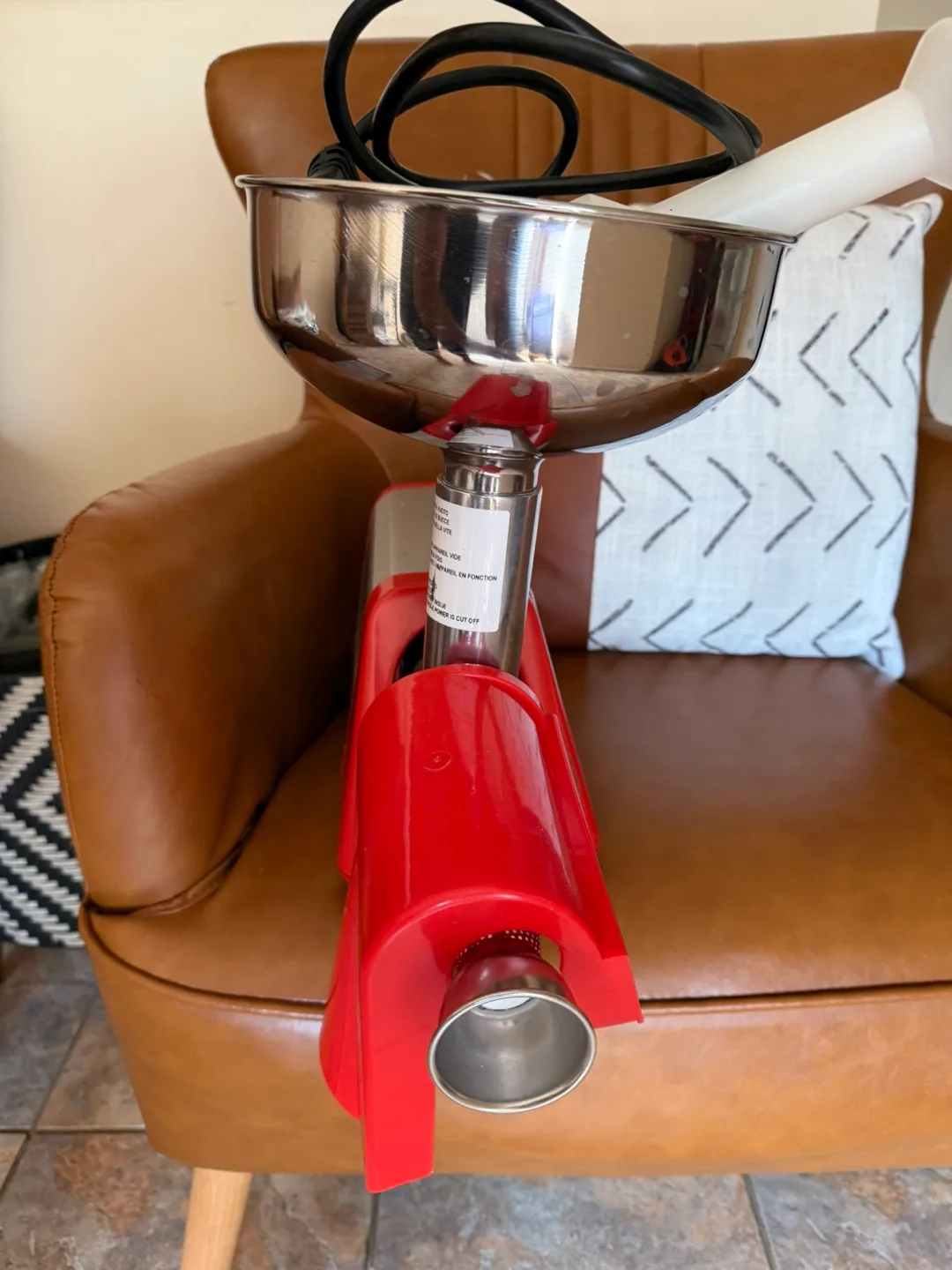 Electric Tomato Sauce Sieve - Spremy thumbnail