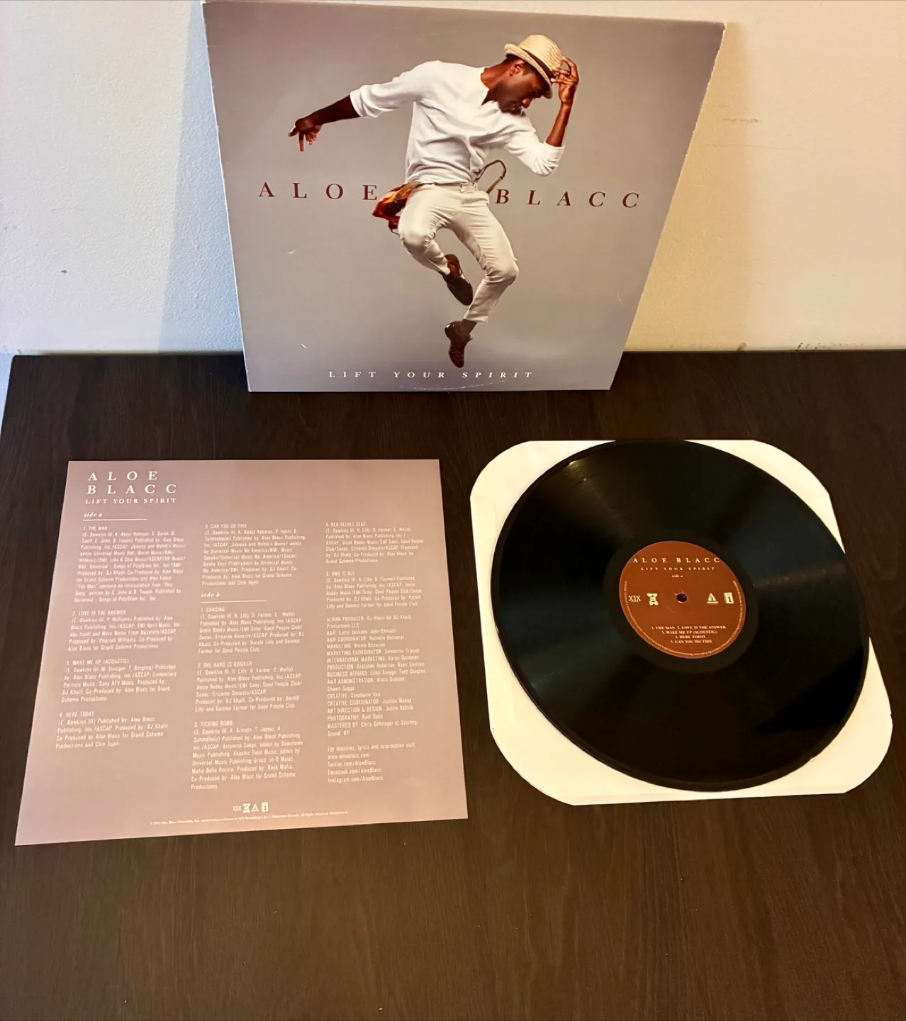 Aloe Blacc Vinyl Records - Good Things & Lift Your Spirit image indicator(7)