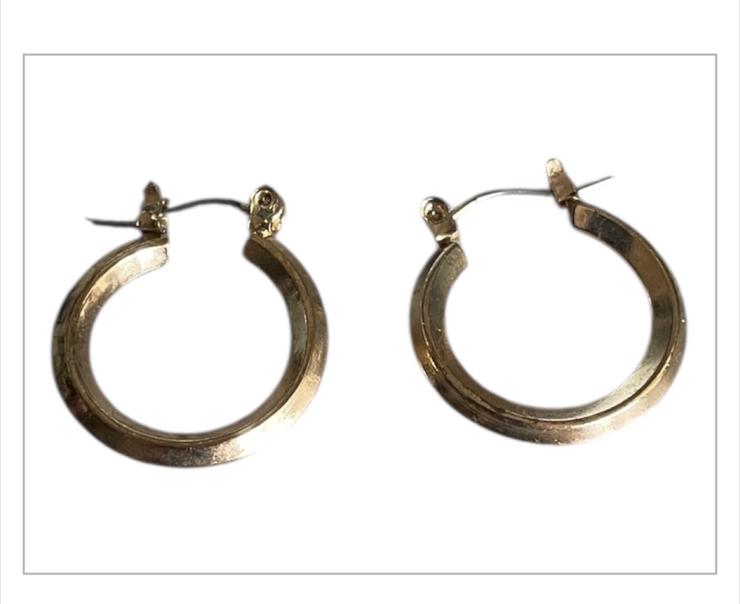 Vintage 90s Antique Gold Plating Small Hoop Earrings - photo 4
