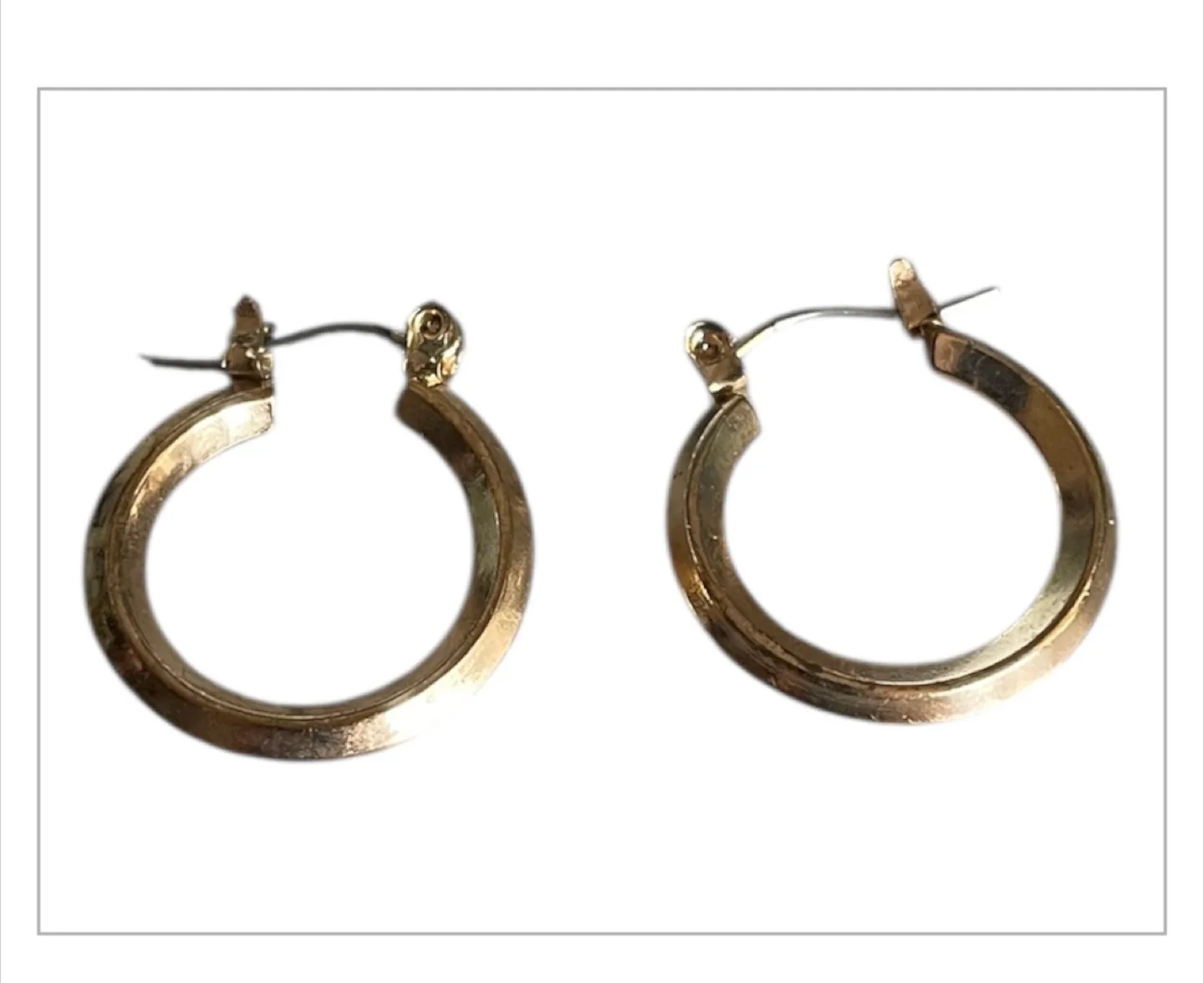 Vintage 90s Antique Gold Plating Small Hoop Earrings image indicator(4)
