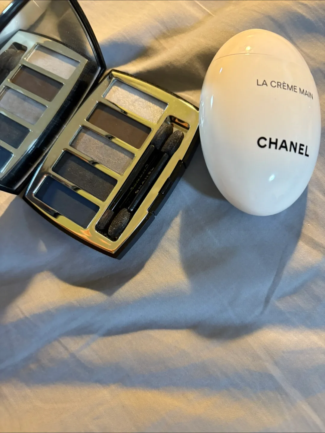 Chanel Eyeshadow Palette & La Crème Main image indicator(2)
