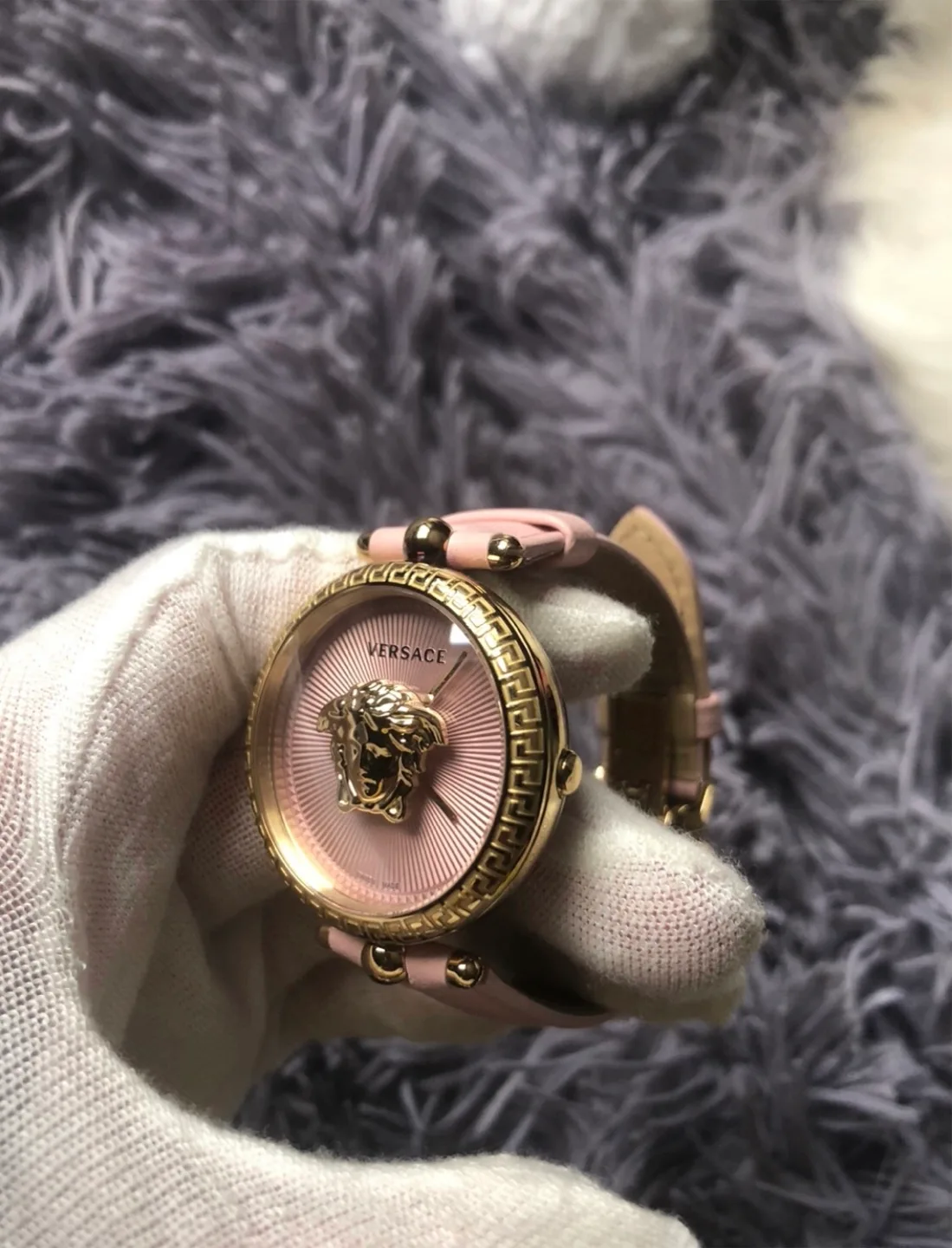 Versace Palazzo Women's Watch - Pink Leather Strap image indicator(8)