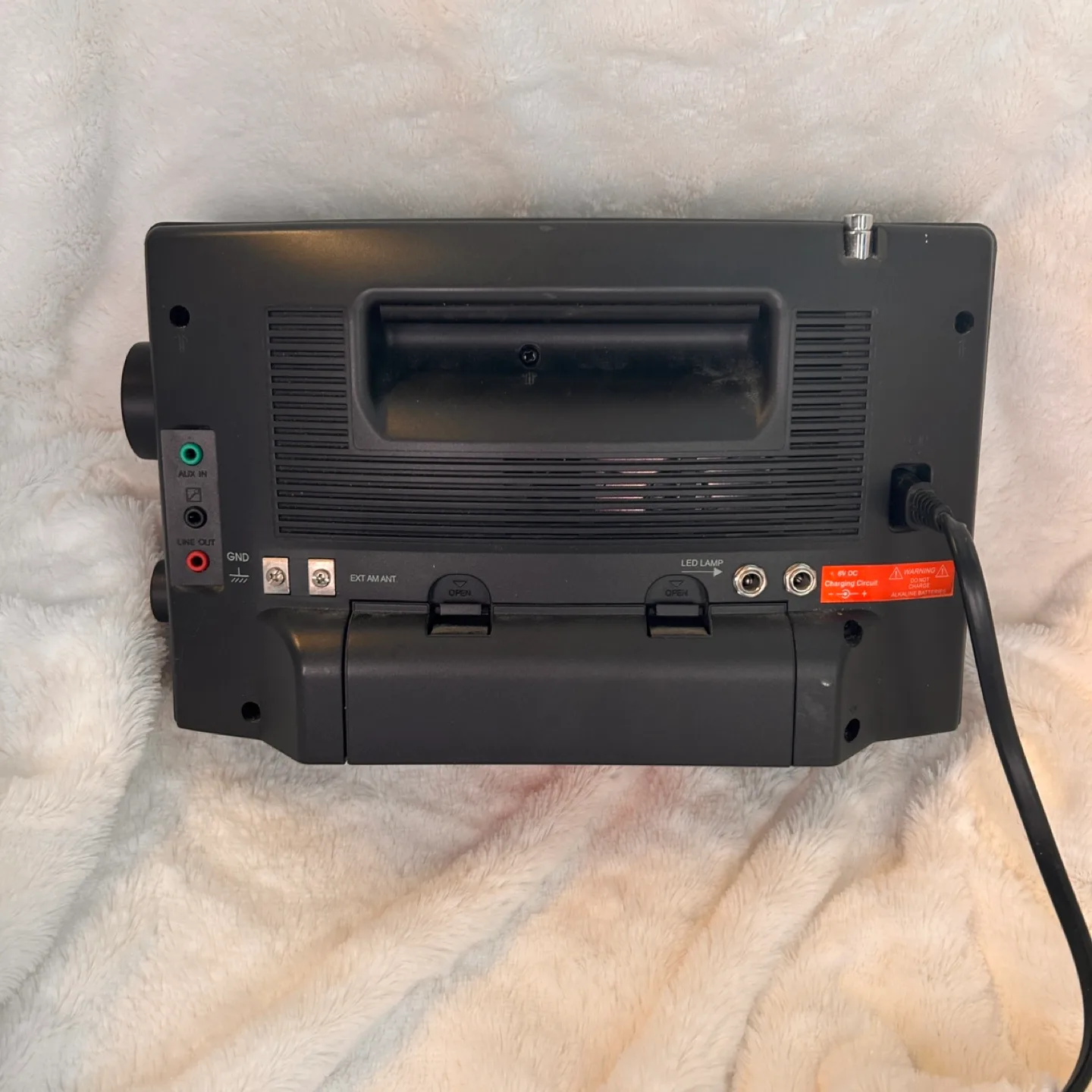 Sangean DX AM/FM/TV/Weather Band Receiver + Alert Radio image indicator(2)