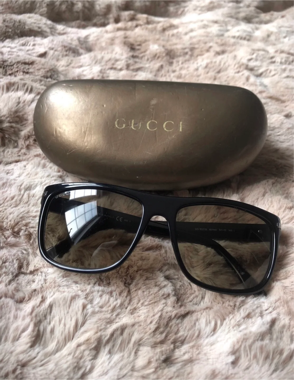 Unisex Gucci Sunglasses image indicator(10)