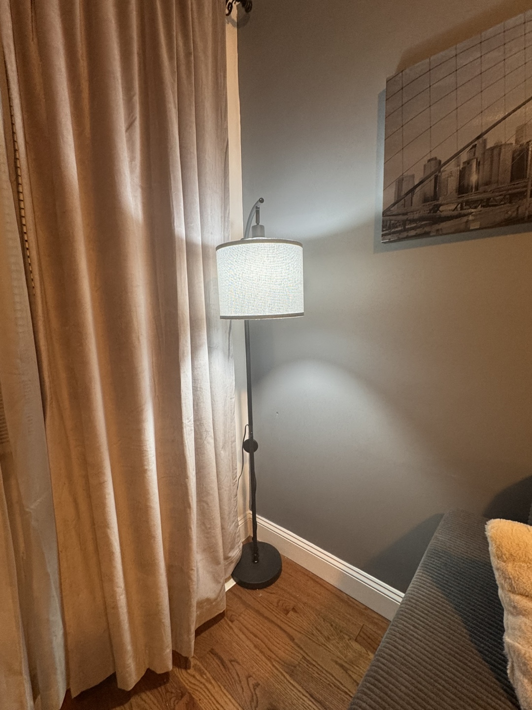 Floor Lamp - Adjustable Height - photo 4