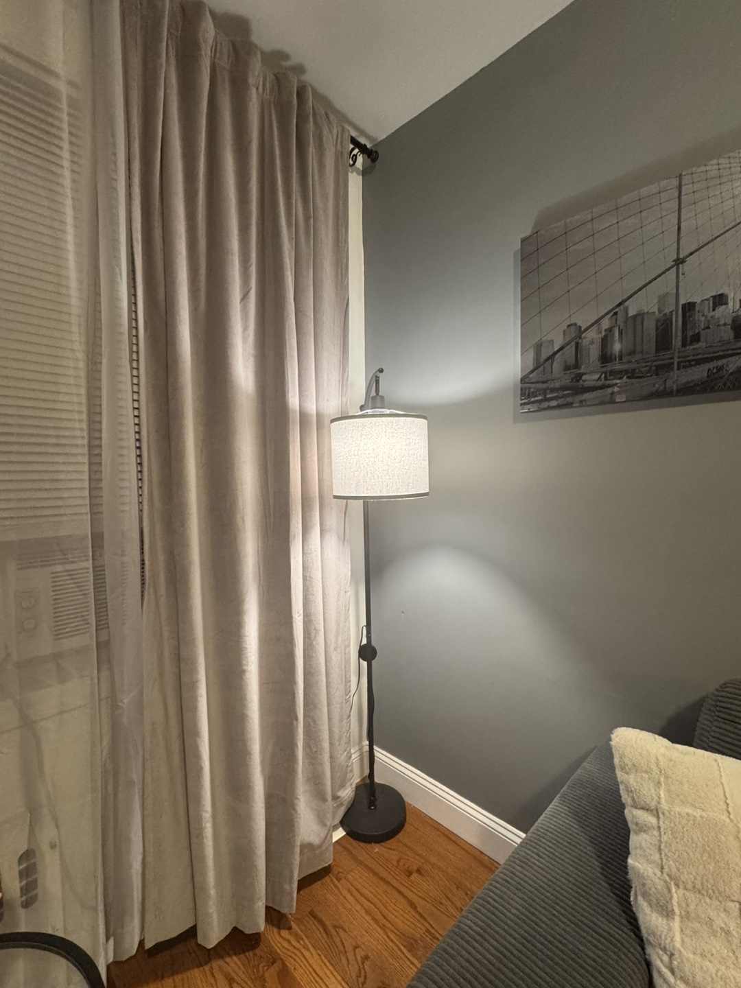Floor Lamp - Adjustable Height - photo 2