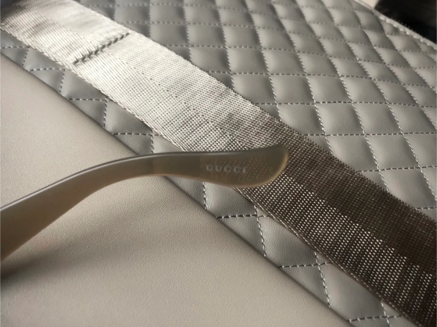 Women’s Gucci Sunglasses image indicator(2)