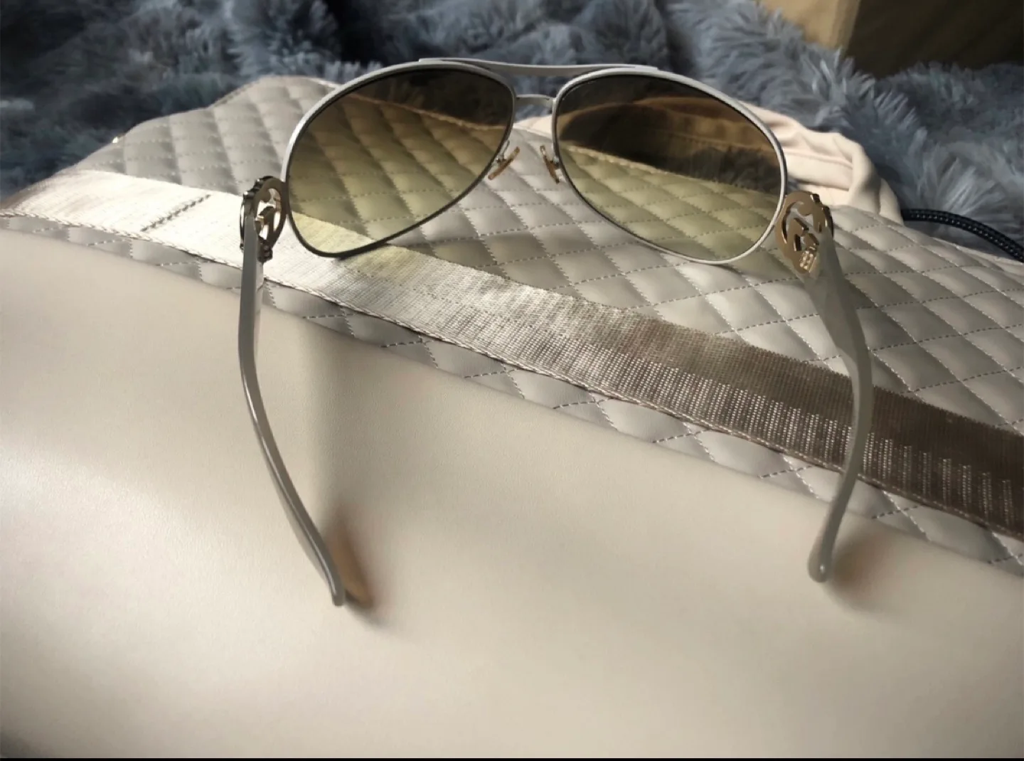 Women’s Gucci Sunglasses image indicator(6)