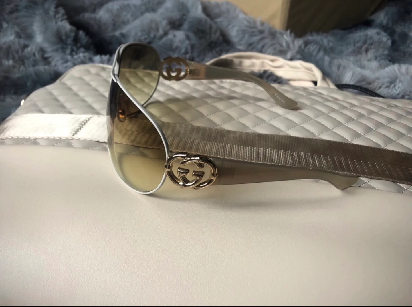 Women’s Gucci Sunglasses image indicator(4)