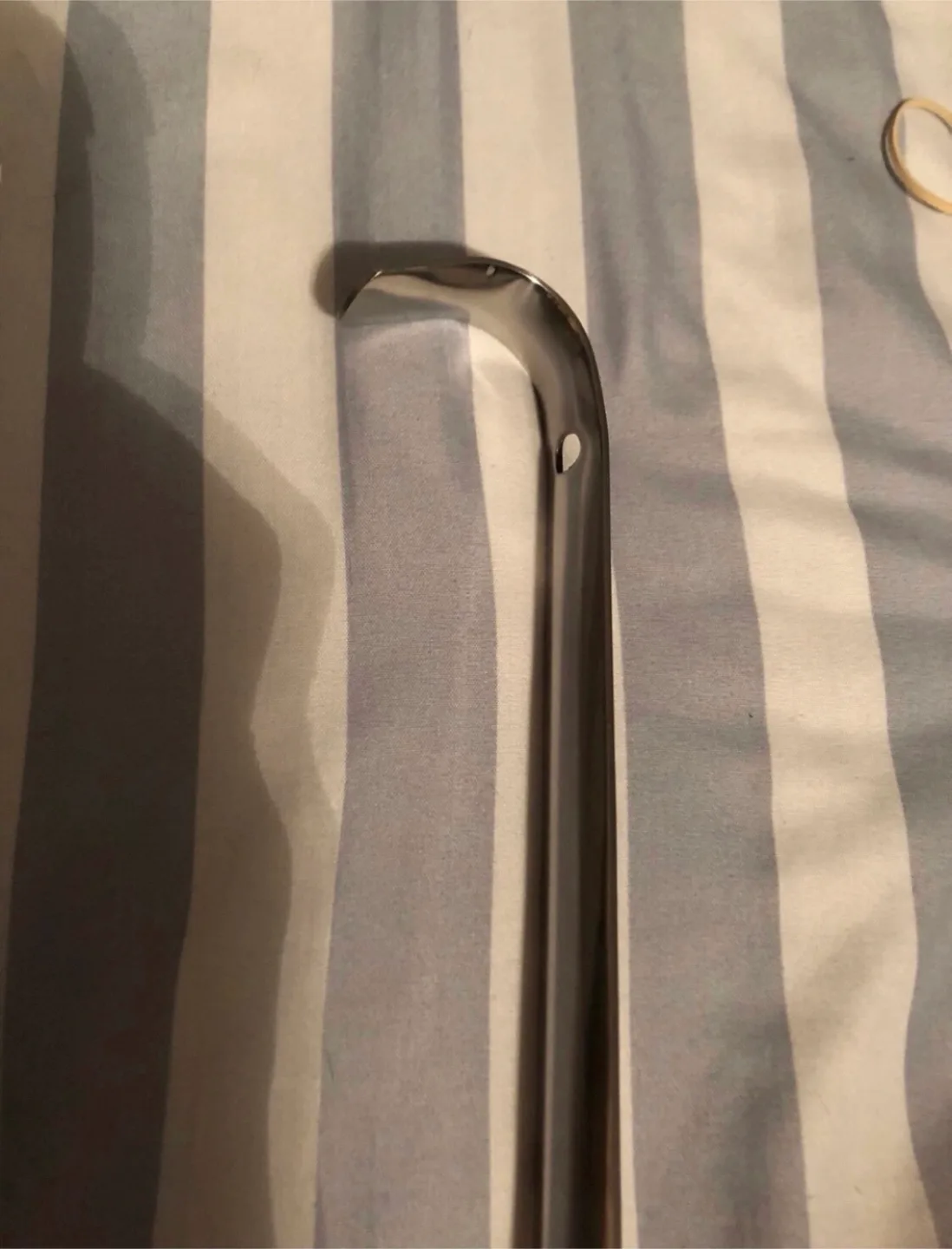 Long Metal Shoe Horn - 70cm/27.56 inch image indicator(3)