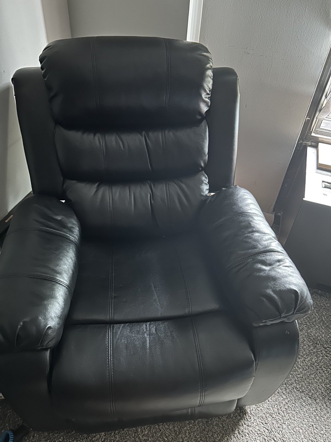 Black Leather Recliner Chair - photo 2