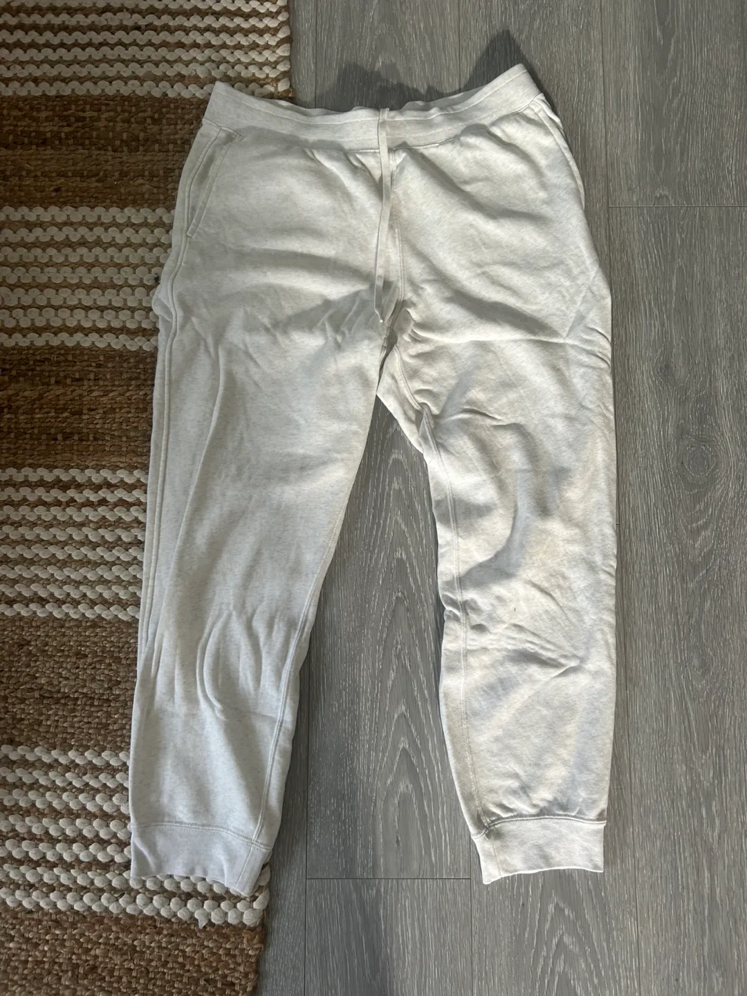 UNIQLO Jogger Pants, Size L thumbnail