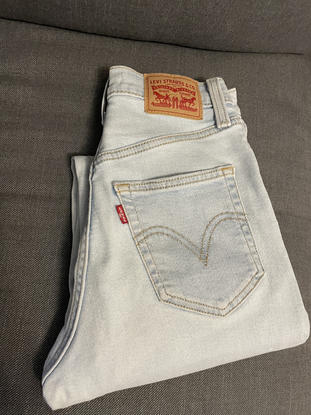 Levi's Ribcage Straight Ankle Jeans - Size 24