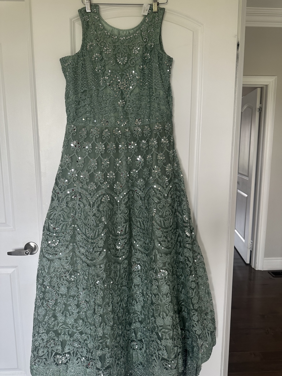 Green Formal Dress - photo 2