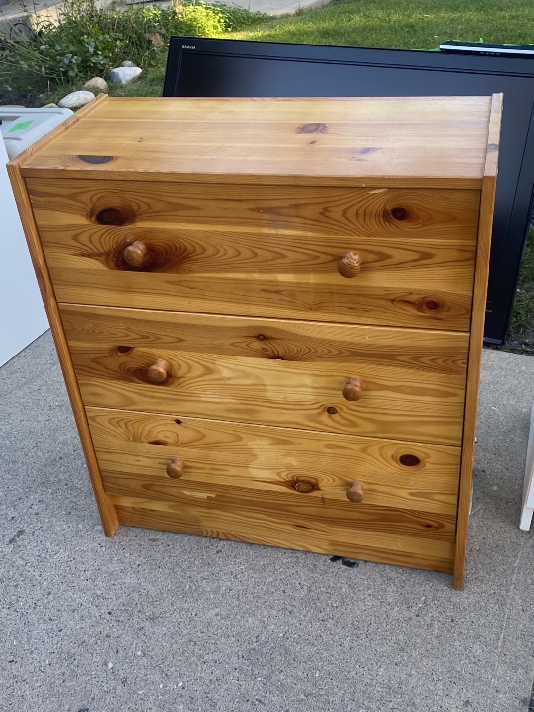 Wooden 3-Drawer Dresser