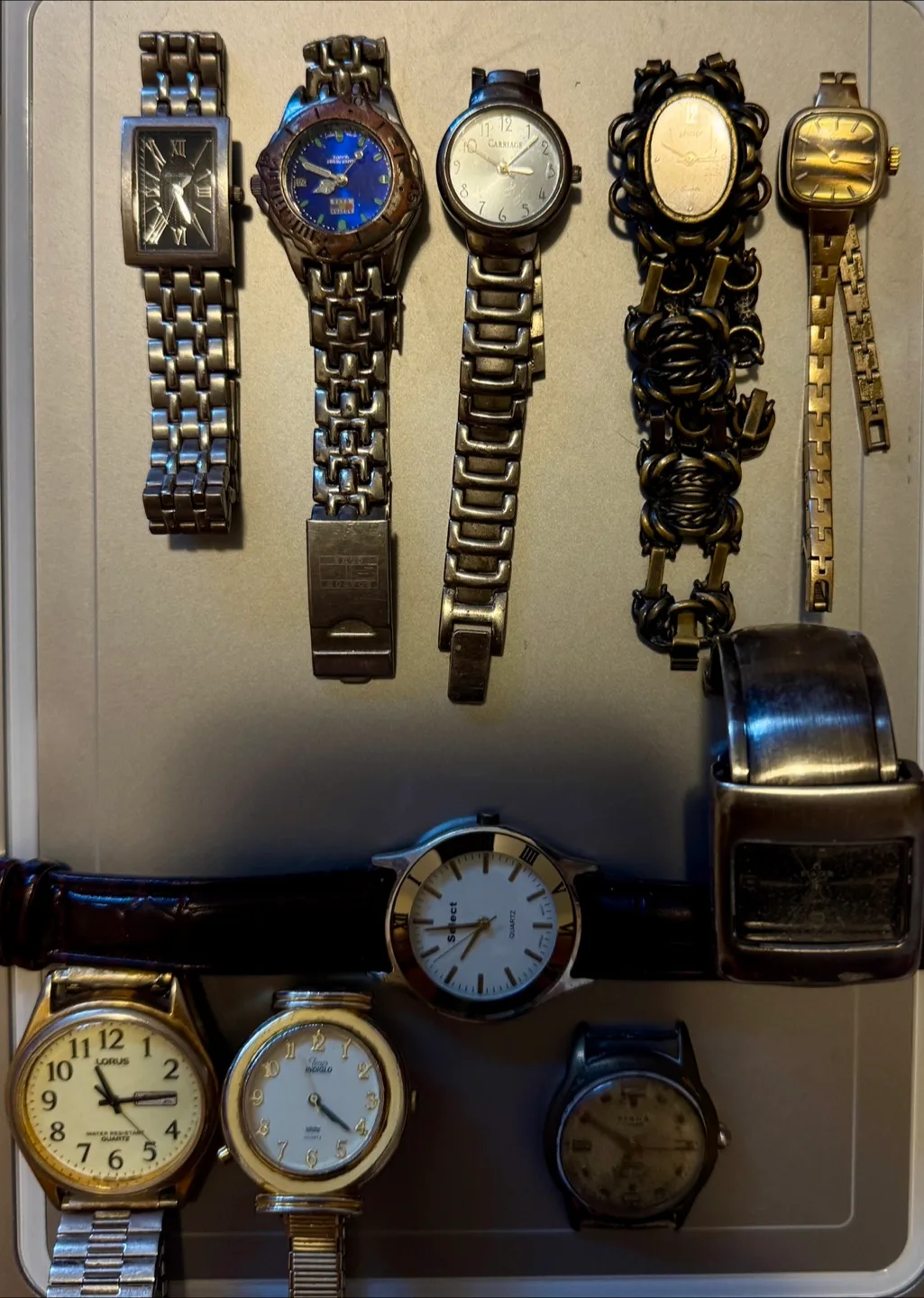 Vintage Assorted Watch Collection - Not sure if they all work.