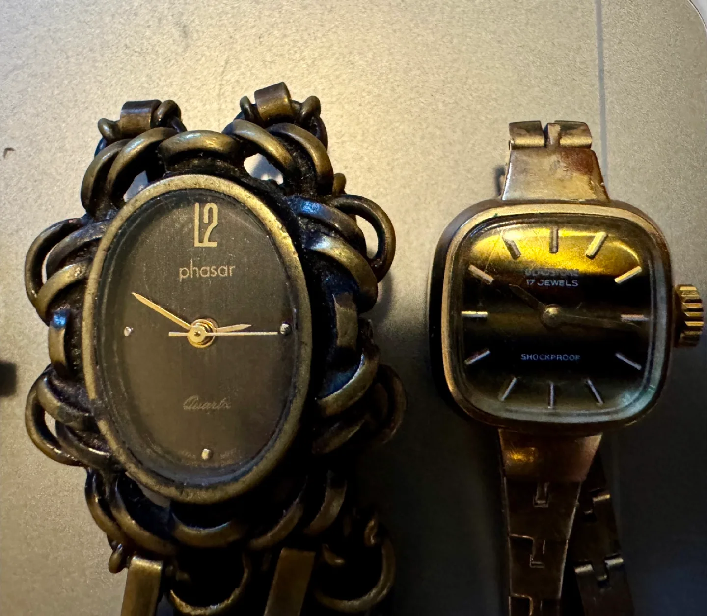 Vintage Assorted Watch Collection - Not sure if they all work. image indicator(8)