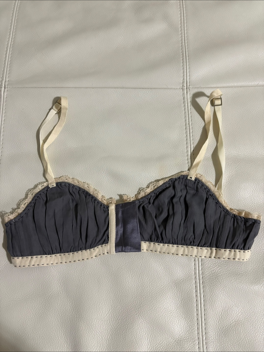 Louis Vuitton Bra Size 36 - photo 5