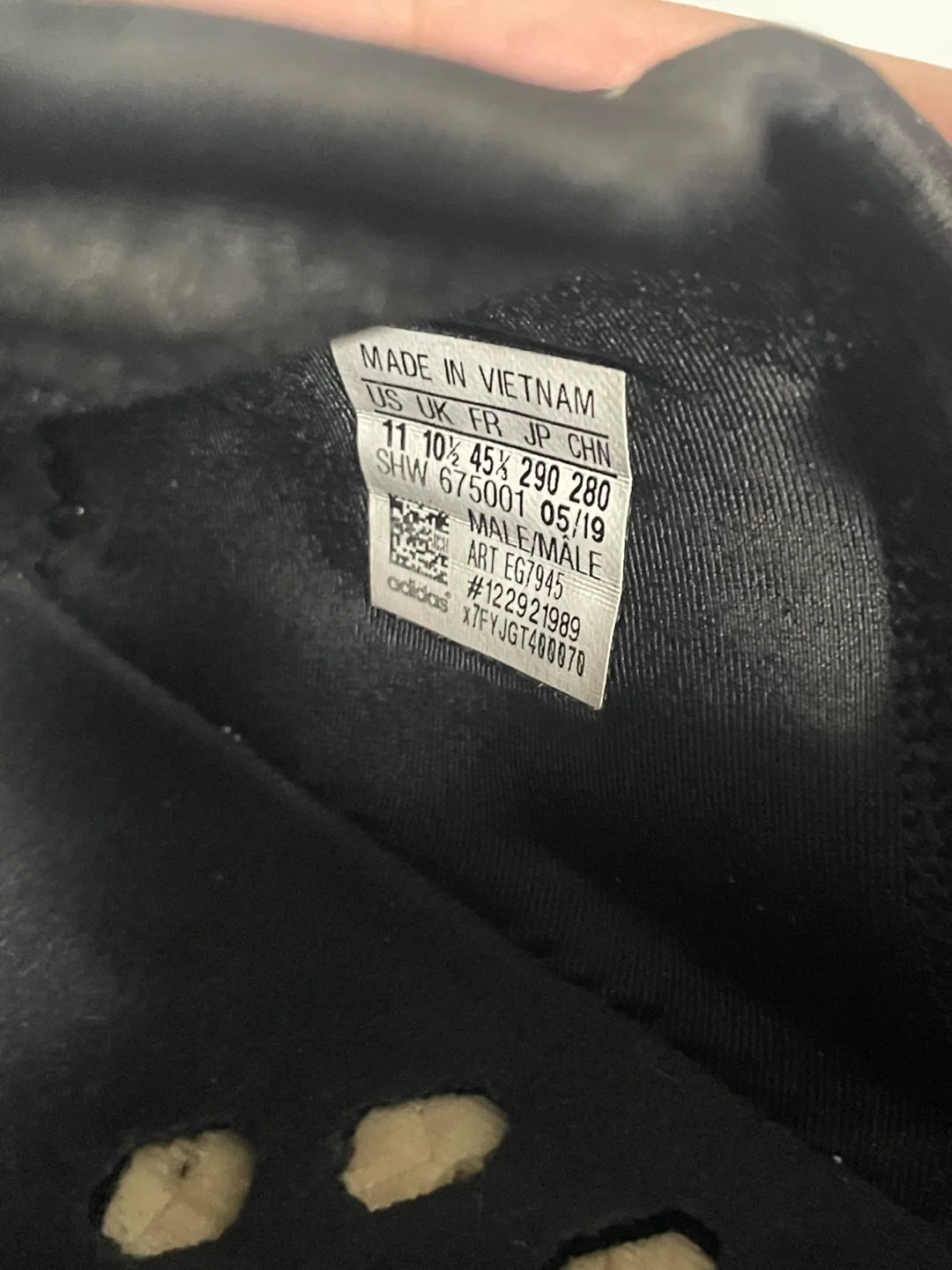 Adidas NMD R1 Black Sneakers image indicator(6)