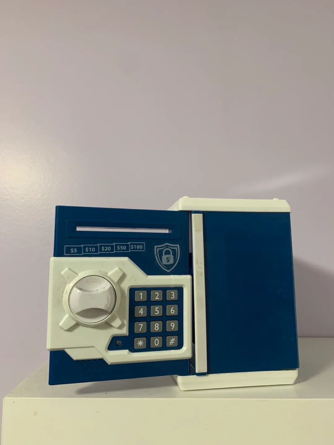 Toy Safe - Blue & White image indicator(3)