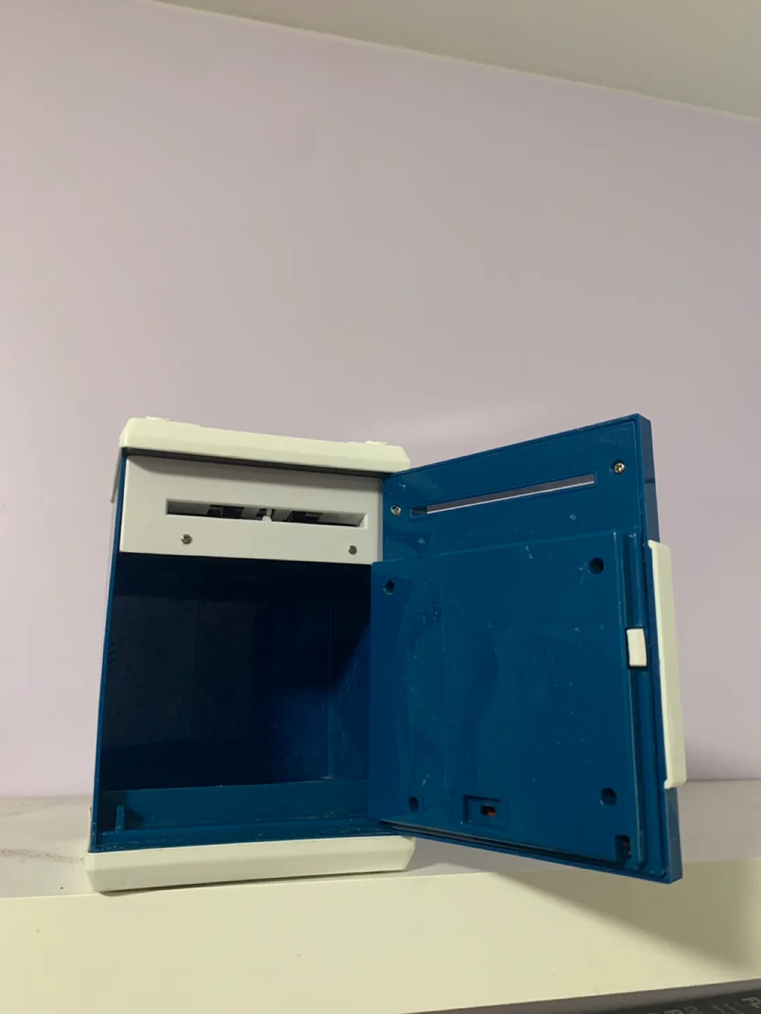 Toy Safe - Blue & White image indicator(2)