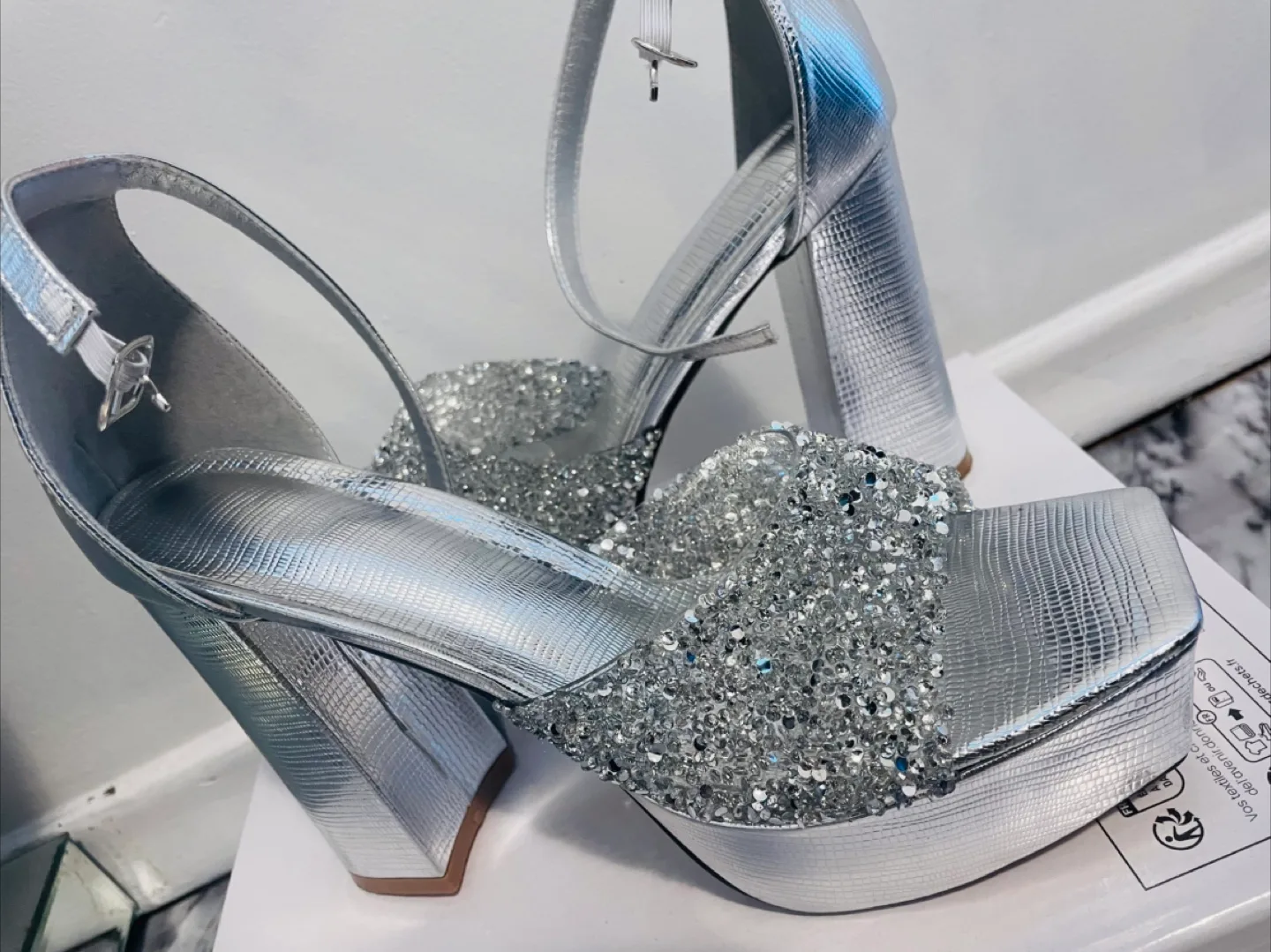 Silver Platform Heels image indicator(4)