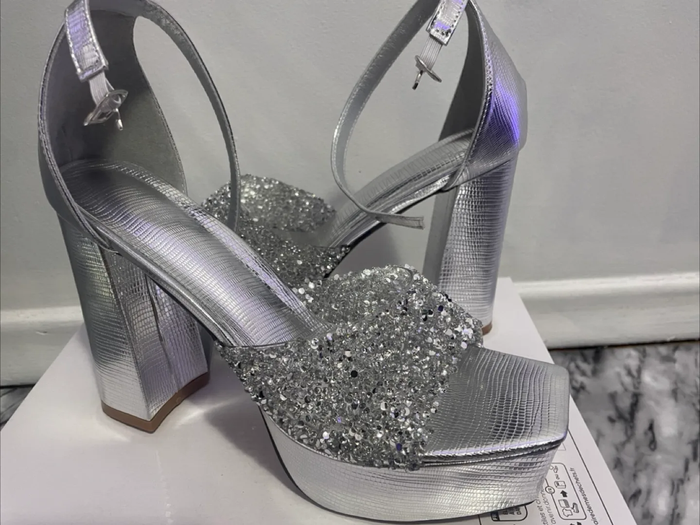 Silver Platform Heels image indicator(5)
