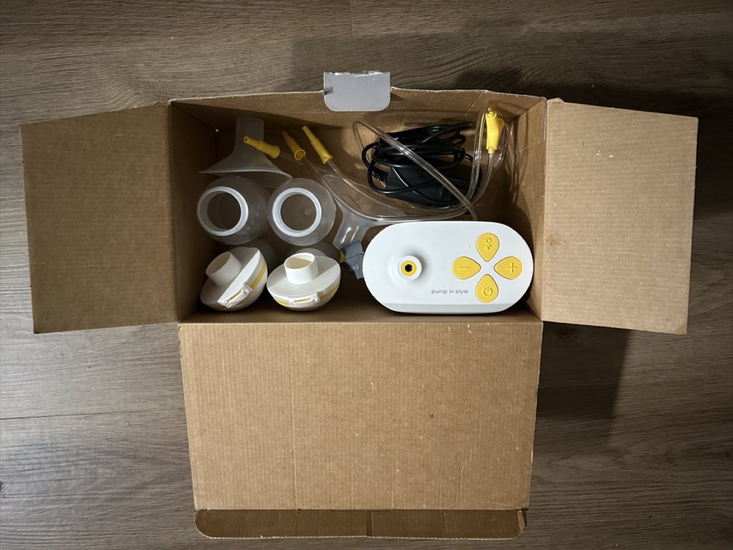 Medela Double Electric & Harmony Breast Pumps - photo 4