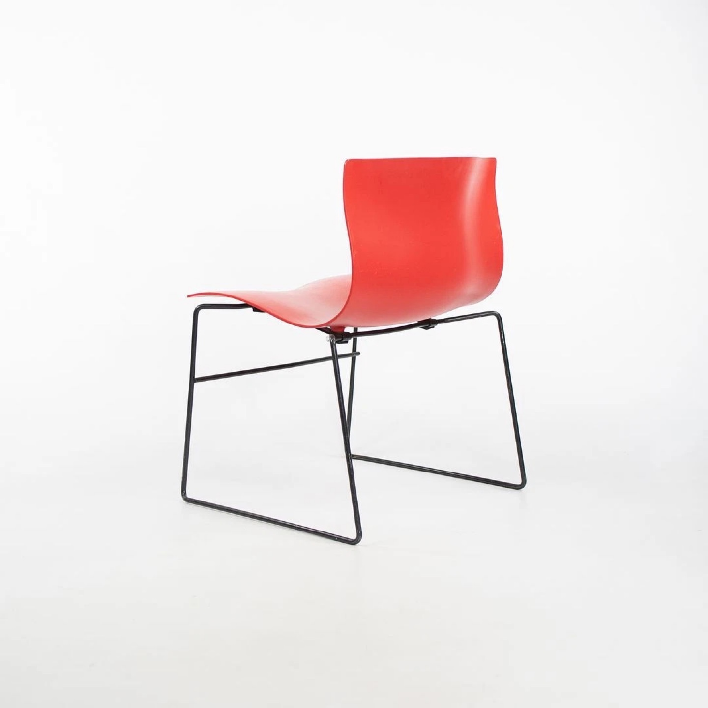 2 Red & 2 White Knoll Vintage Modern Handkerchief Chairs - photo 4