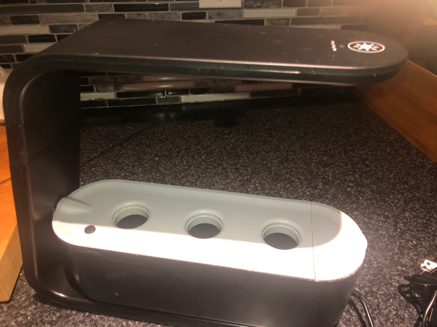 Aerogarden Indoor Garden System image indicator(2)