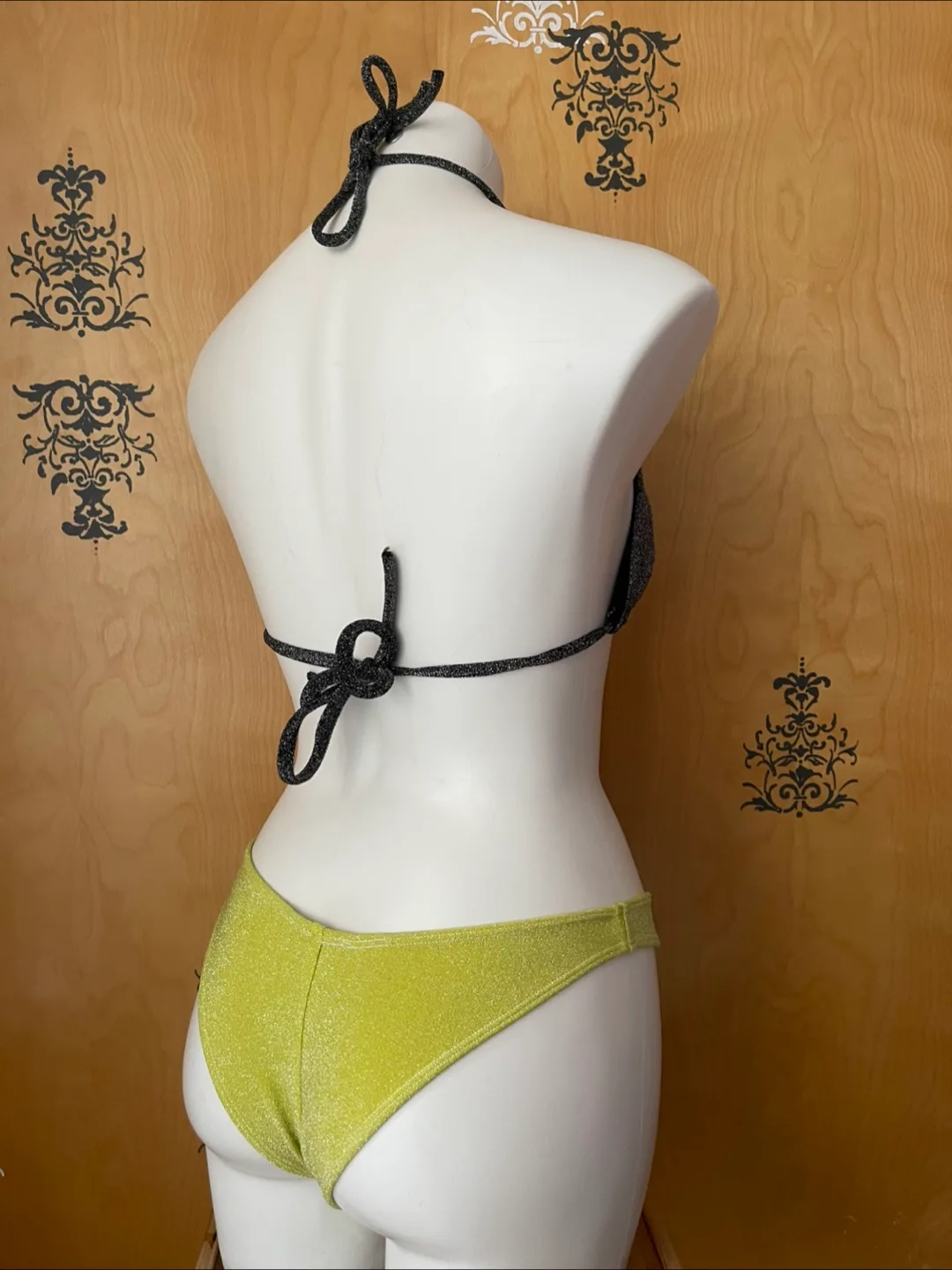 Vintage 2000s Y2K Sparkly Black & Yellow String Bikini Set S/M image indicator(4)
