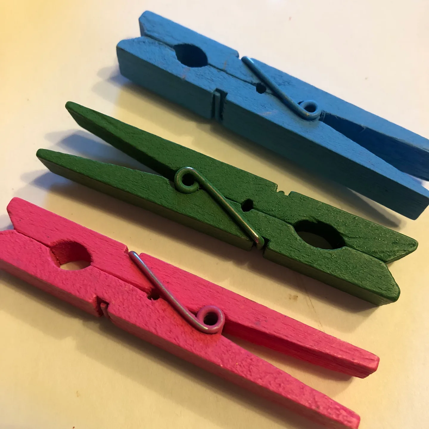 50 new Colorful Wooden Clothespins image indicator(5)