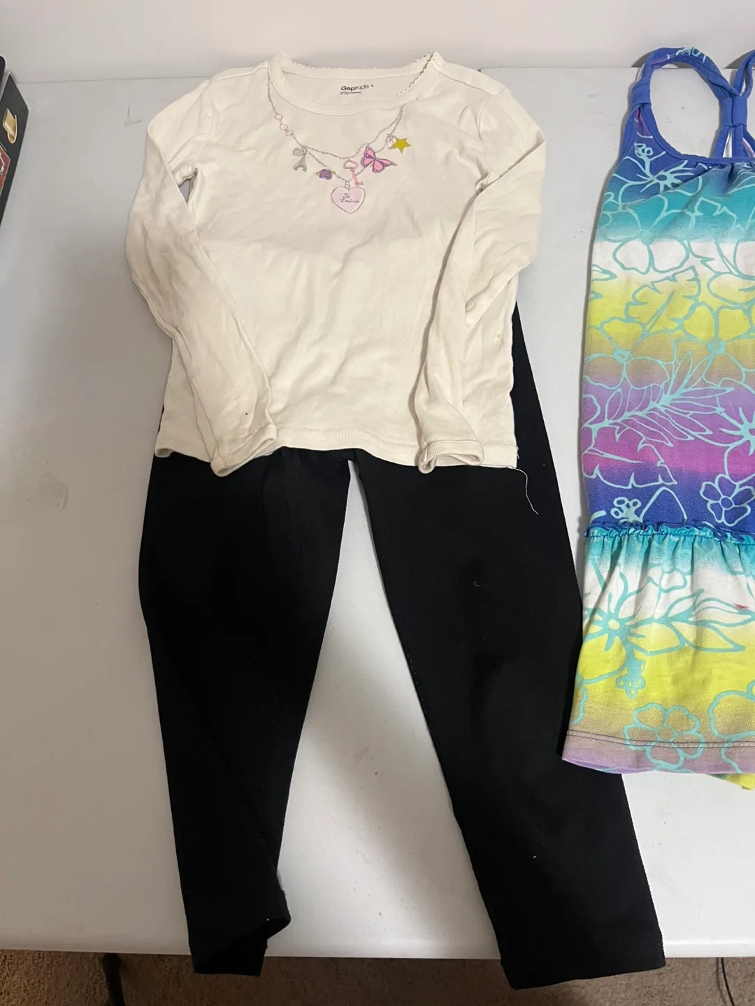 Size 7-8 Girls' Clothing Bundle image indicator(3)