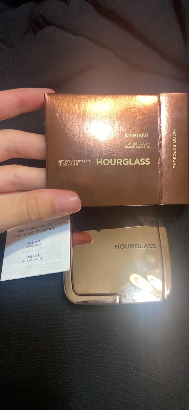 Hourglass Ambient Lighting Blush - Mood Exposure image indicator(3)
