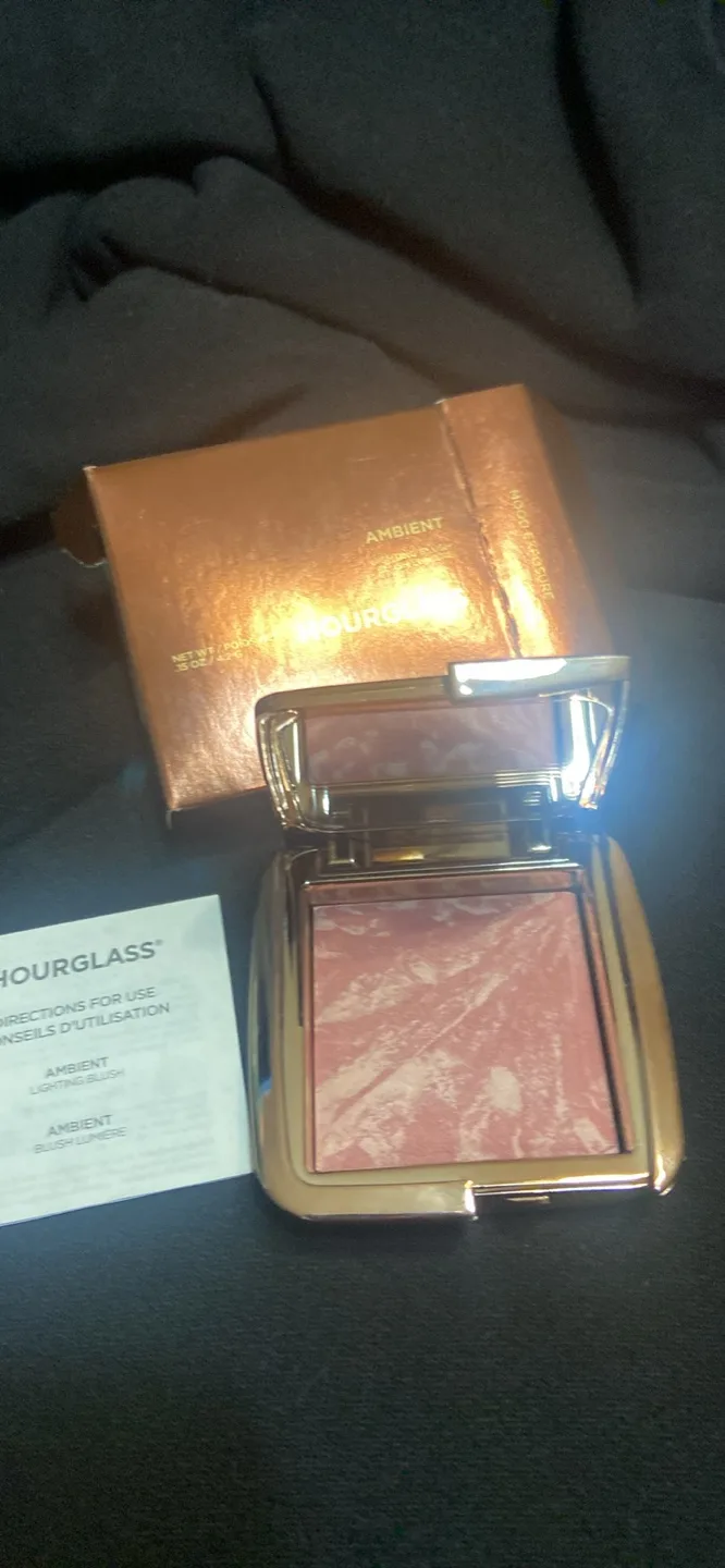 Hourglass Ambient Lighting Blush - Mood Exposure image indicator(5)