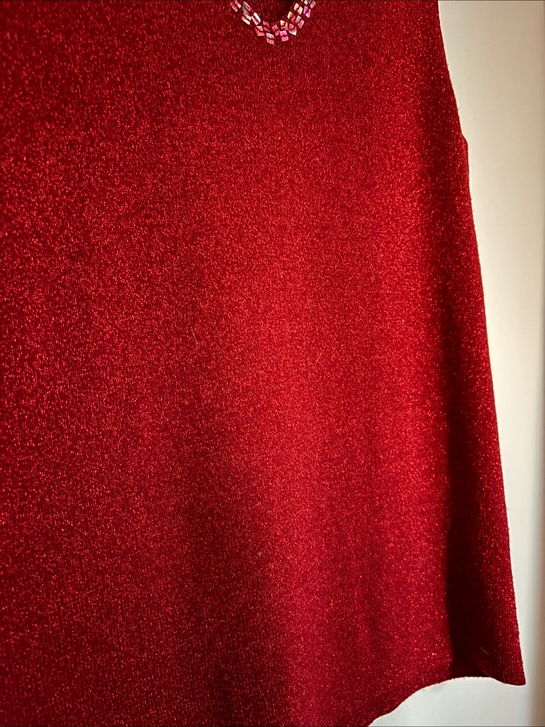 Sparkly Red Sleeveless Vest Top image indicator(2)