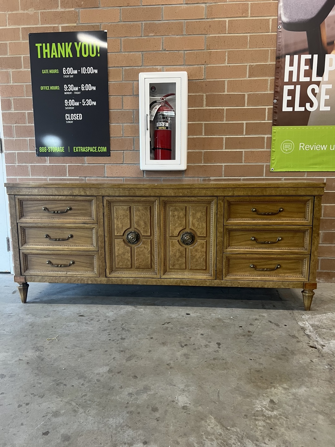 9 drawers  Wooden Dresser