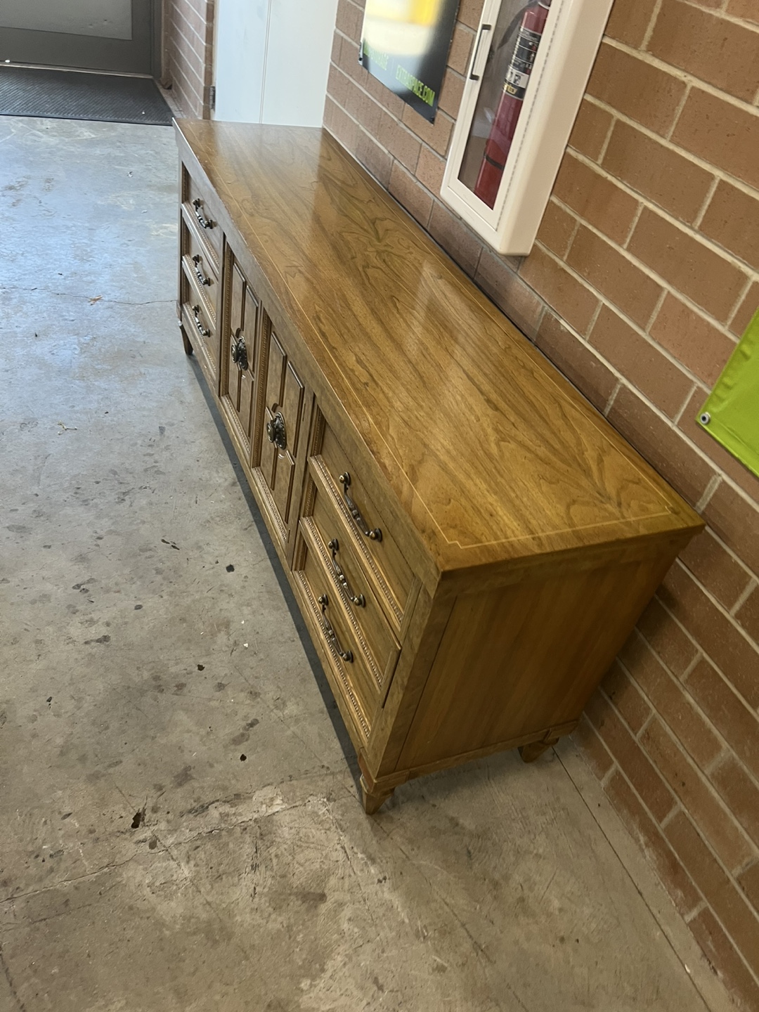 9 drawers  Wooden Dresser - photo 5