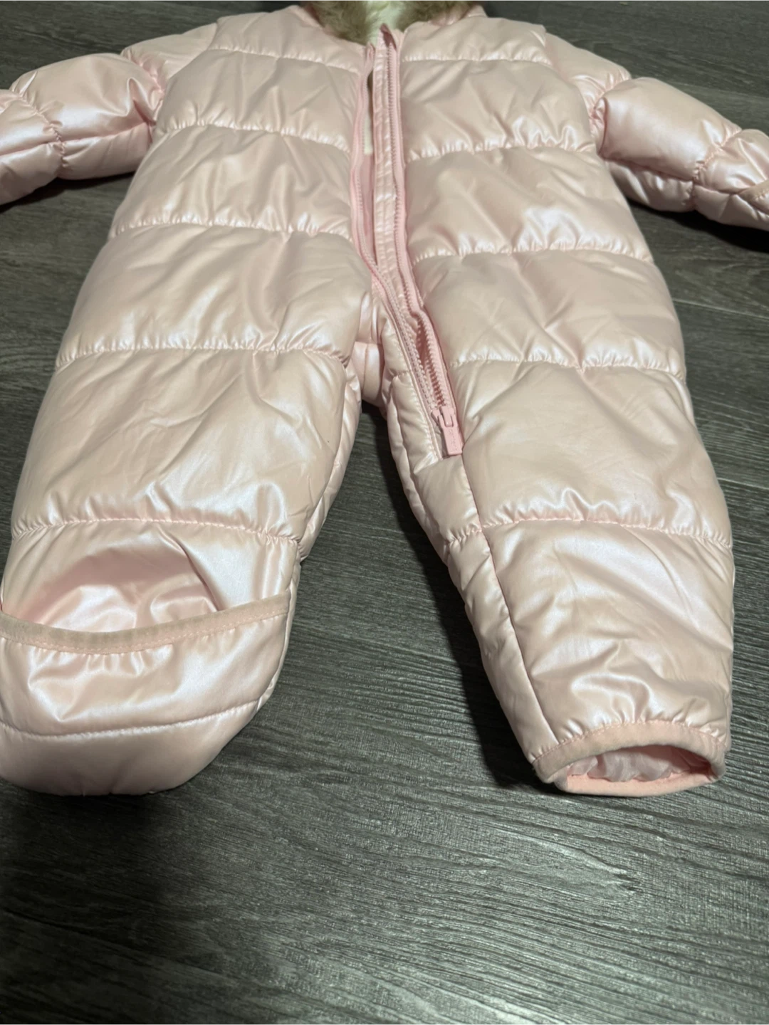 Carter's 6-9M Pink  Snowsuit perfect for full 🥶 winters - photo 4