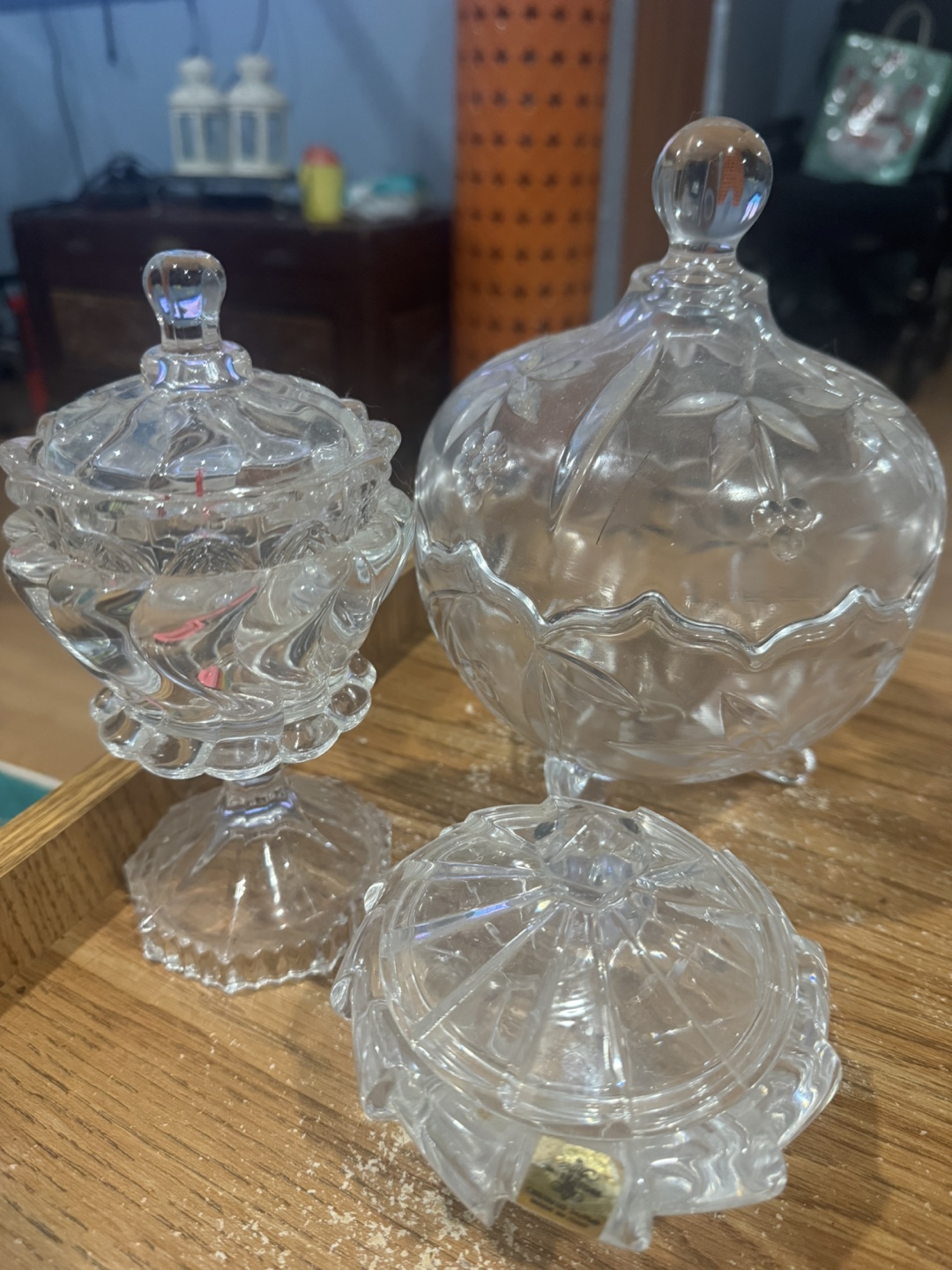 3 Clear Glass Candy Dishes with Lids🥕